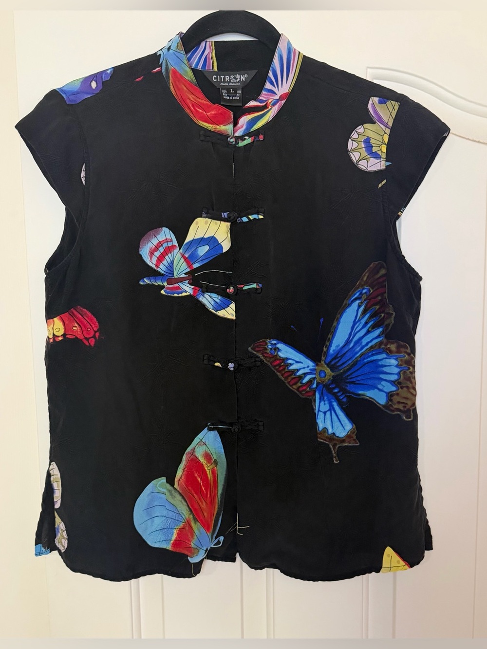 Citron Santa Monica Silk Fukure Butterfly Frog Closure Top Size L